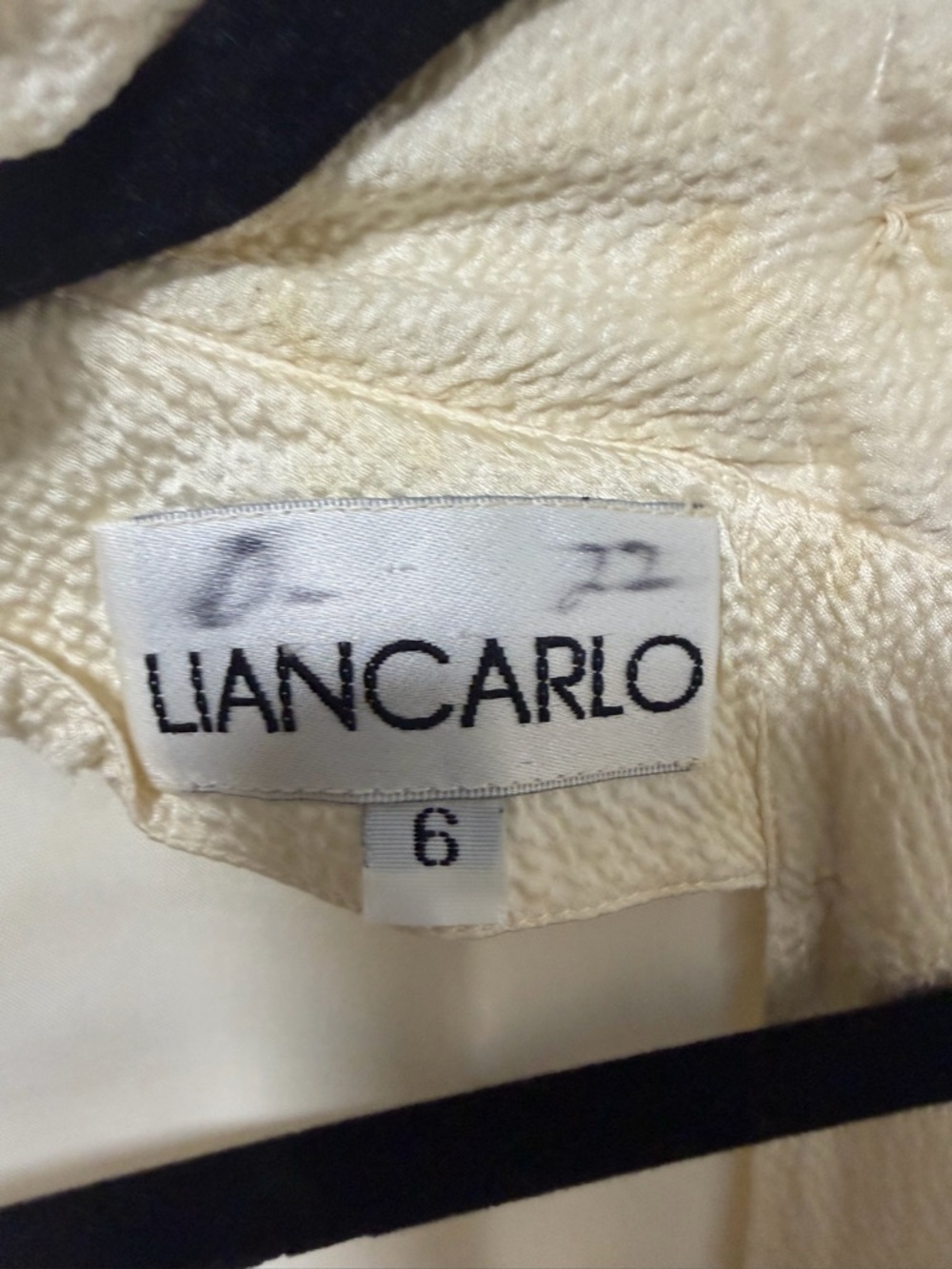 Liancarlo VintageTwo-Tone Long Sleeve Dress with Gold Embroidered Waist - Picture 5 of 9